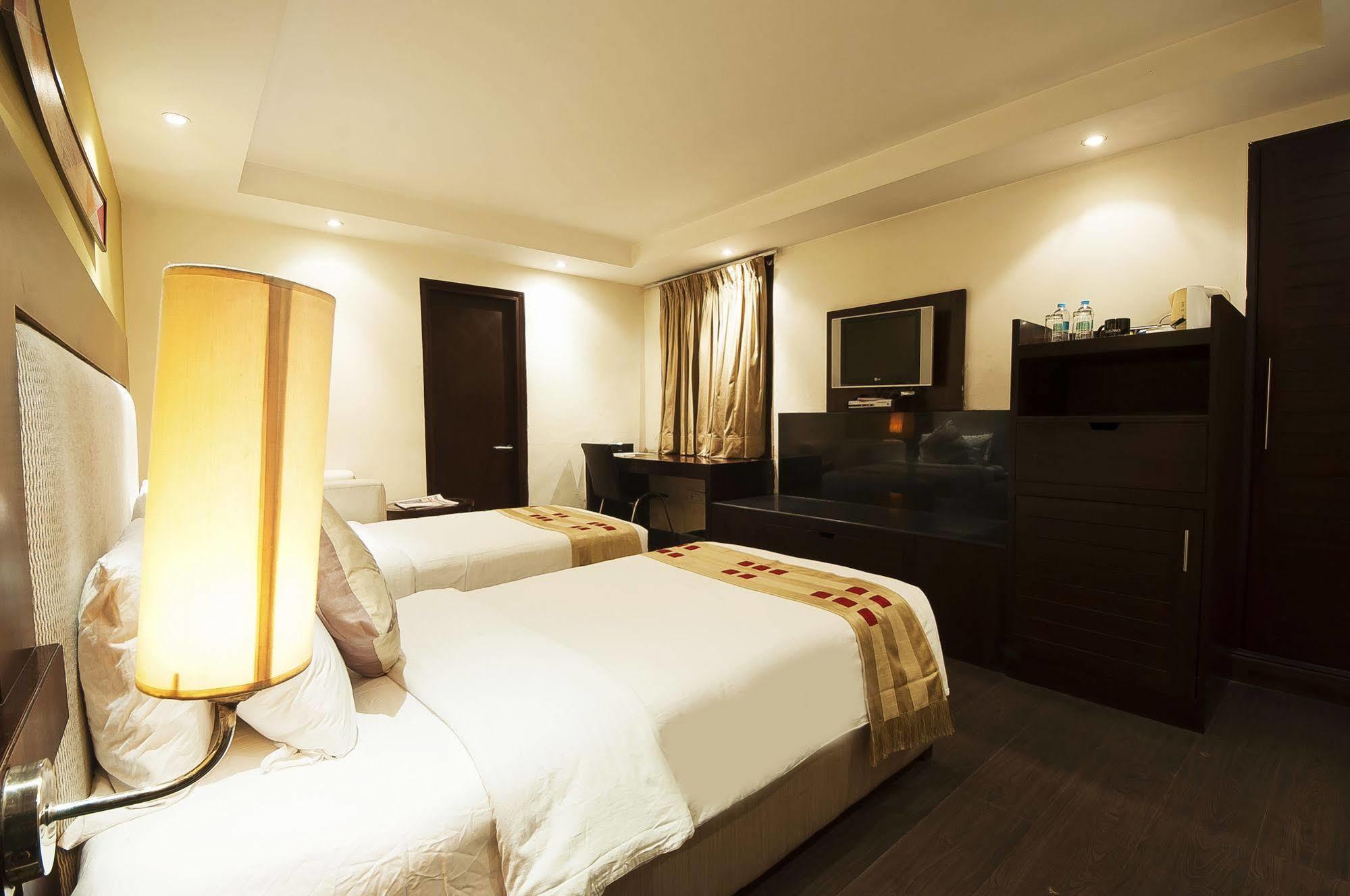 Jukaso Inn Pragati Maidan New Delhi Bagian luar foto